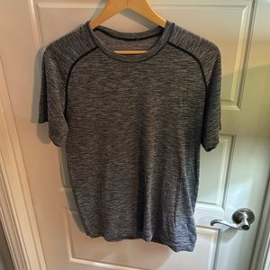 Lululemon athletic short sleeve